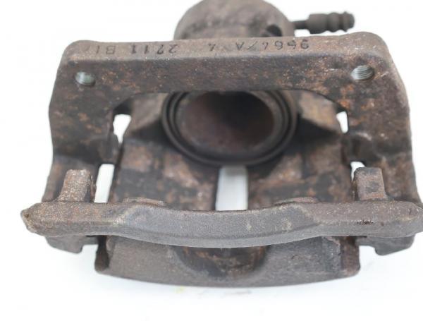 Bremssattel vorn rechts 581901PA00 Kia VENGA