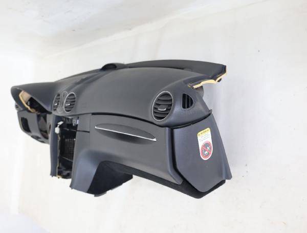 Armaturenbrett 2096801087 Mercedes CLK A209