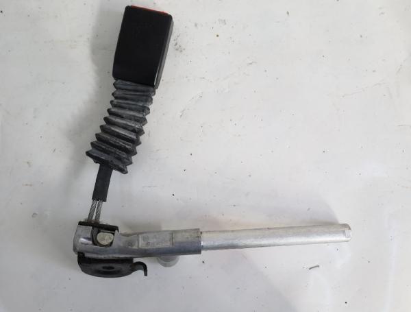Gurtstraffer hinten links 2098600369 Mercedes CLK A209