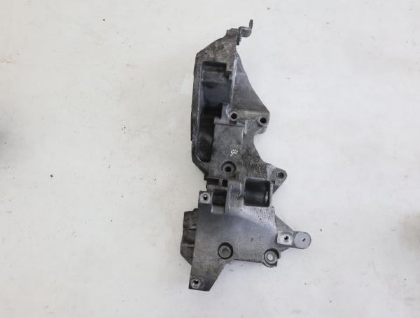 Aggregatehalter 03L903143K VW GOLF 6