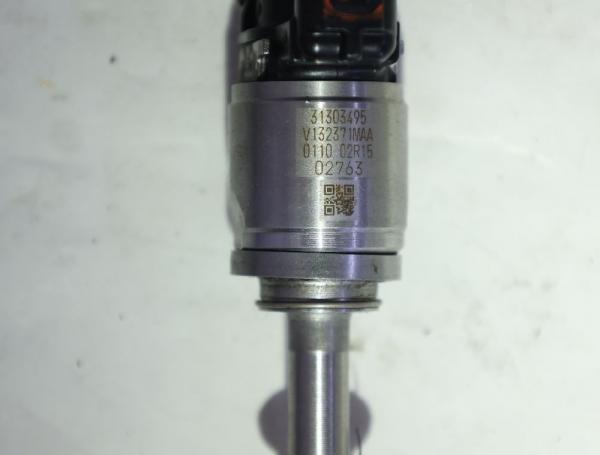 Einspritzventil 31303495 Volvo V70 III 135