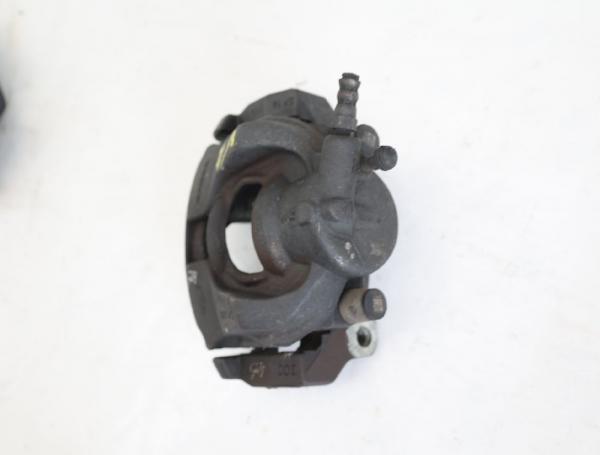 Bremssattel vorn rechts 8603754 Volvo V70 III 135