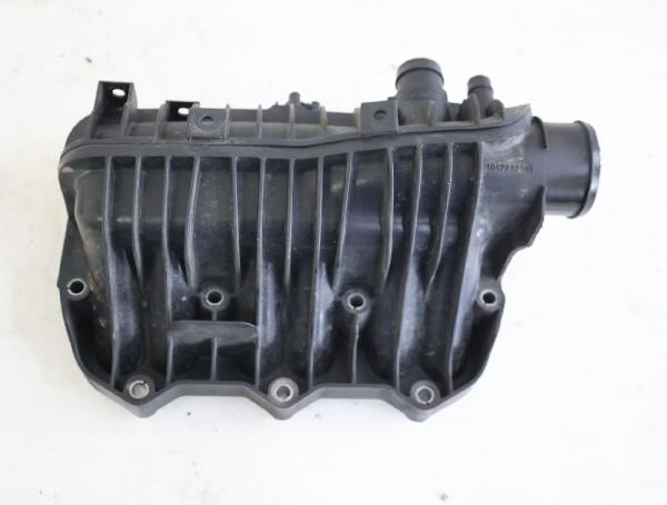 Ansaugkrümmer 1047092S01 Ford FOCUS 3 Turnier