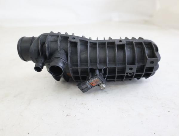 Ansaugkrümmer 1047092S01 Ford FOCUS 3 Turnier