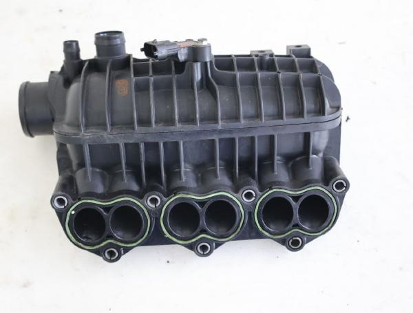 Ansaugkrümmer 1047092S01 Ford FOCUS 3 Turnier