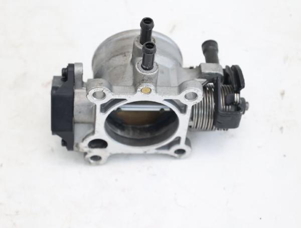 Drosselklappenstutzen 3517022600 Hyundai COUPE GK