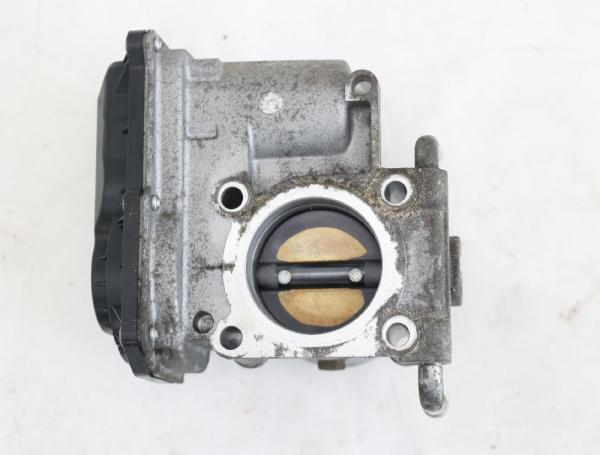 Drosselklappenstutzen 182010Q29 Opel AGILA B