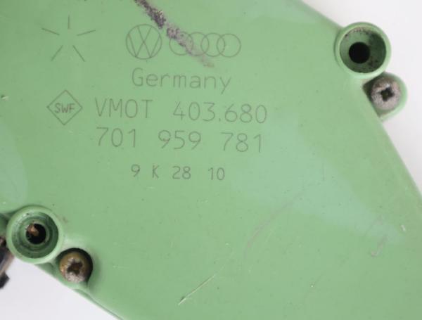 Stellmotor ZV vorn links 701959781 VW T4 Bus