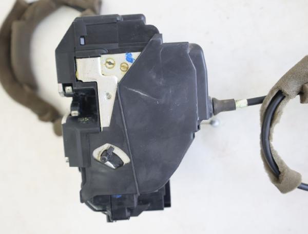 Türschloß hinten links 825014JK0A Nissan NAVARA D23