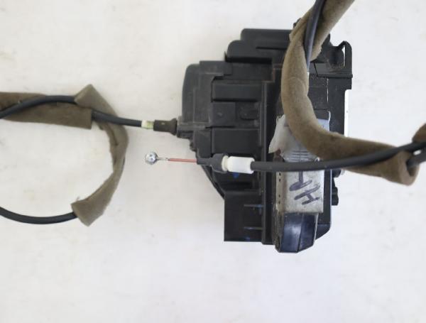 Türschloß hinten links 825014JK0A Nissan NAVARA D23