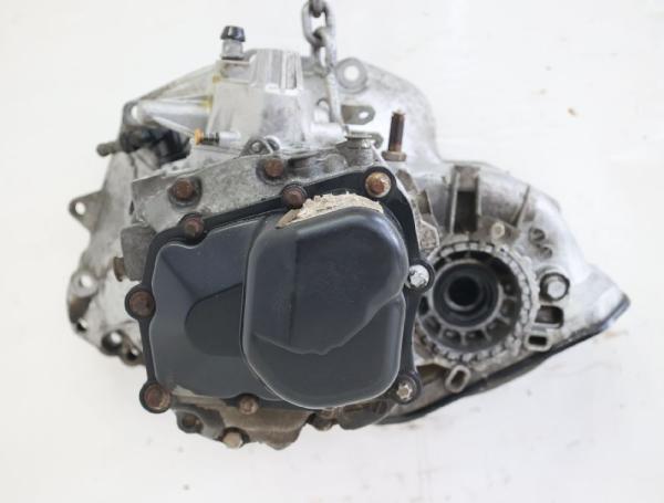 Getriebe 5 Gang 55555932 Opel CORSA D