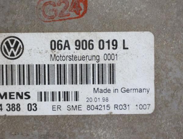 Steuergerät Motor 06A906019L VW GOLF 4