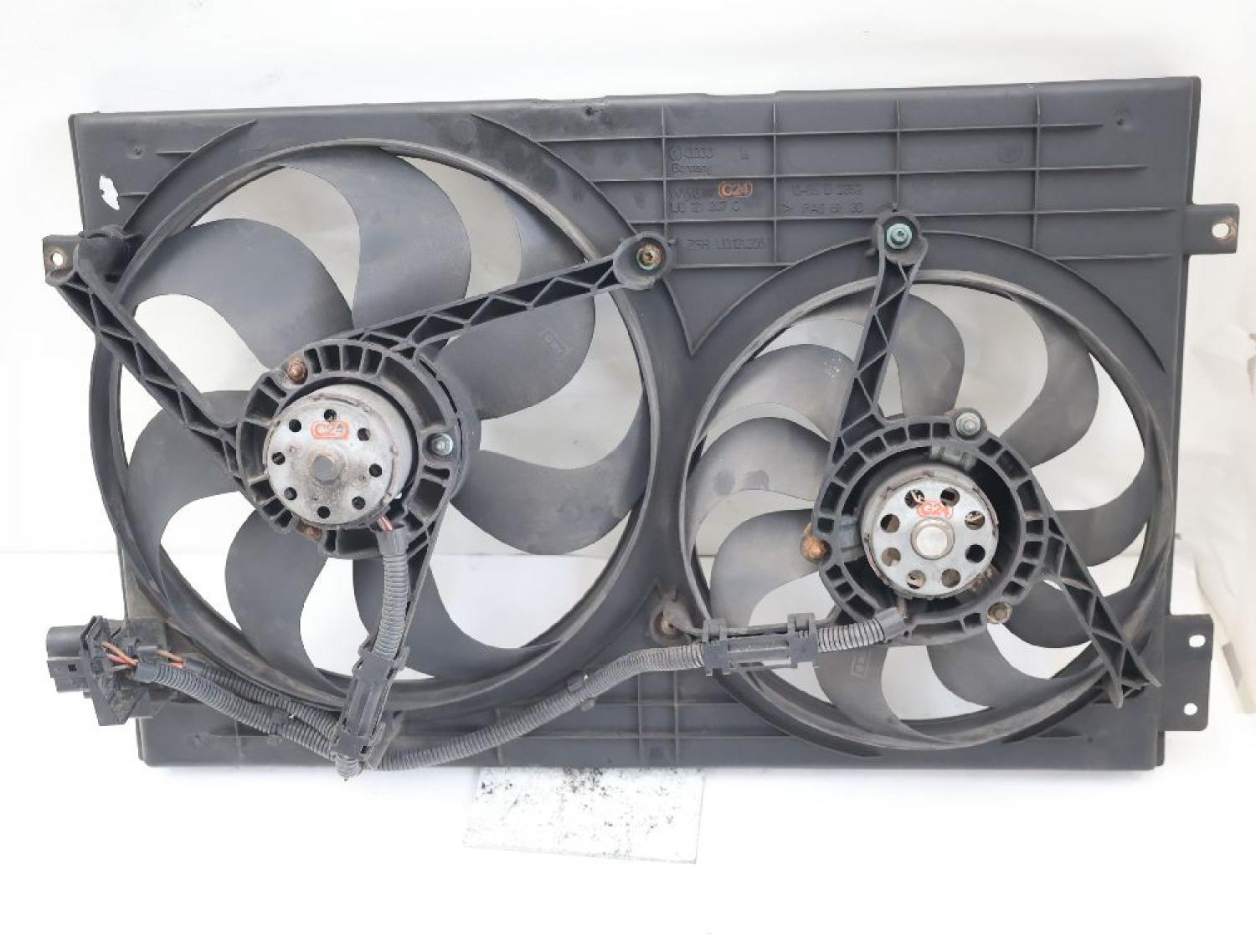 Ventilator (am Kühler) 1J0121207C VW GOLF 4