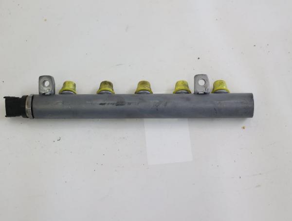 Diesel Verteilerrohr 175210542R Nissan X-TRAIL T32
