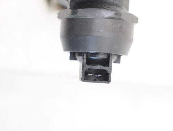 Einspritzduese (Diesel) Zylinder 3 0414720215 VW GOLF 5