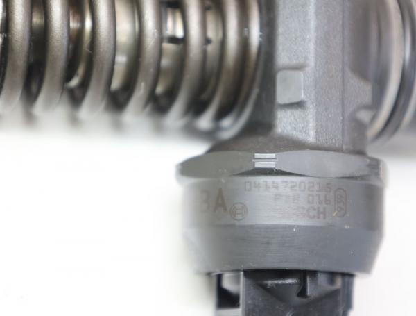 Einspritzduese (Diesel) Zylinder 4 0414720215 VW GOLF 5