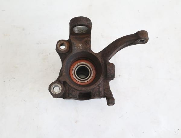 Achsschenkel vorn rechts 7D0407258A VW T4 Bus