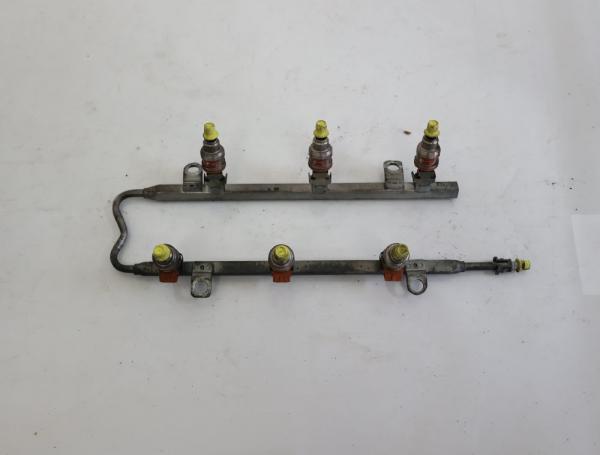 Einspritzeinheit MD330478 Chrysler STRATUS CABRIO JX