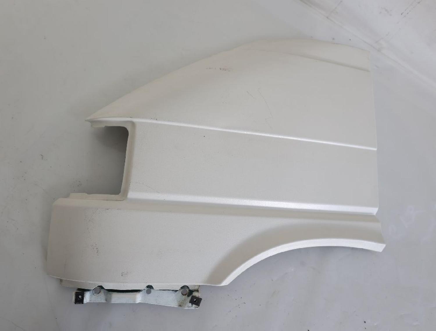 Kotflügel vorn links 7D0821103 VW T4 Kasten