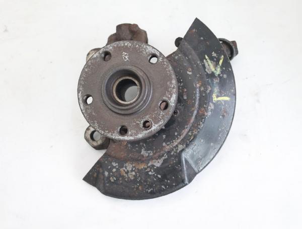 Achsschenkel vorn links 7D0407257A VW T4 Kasten