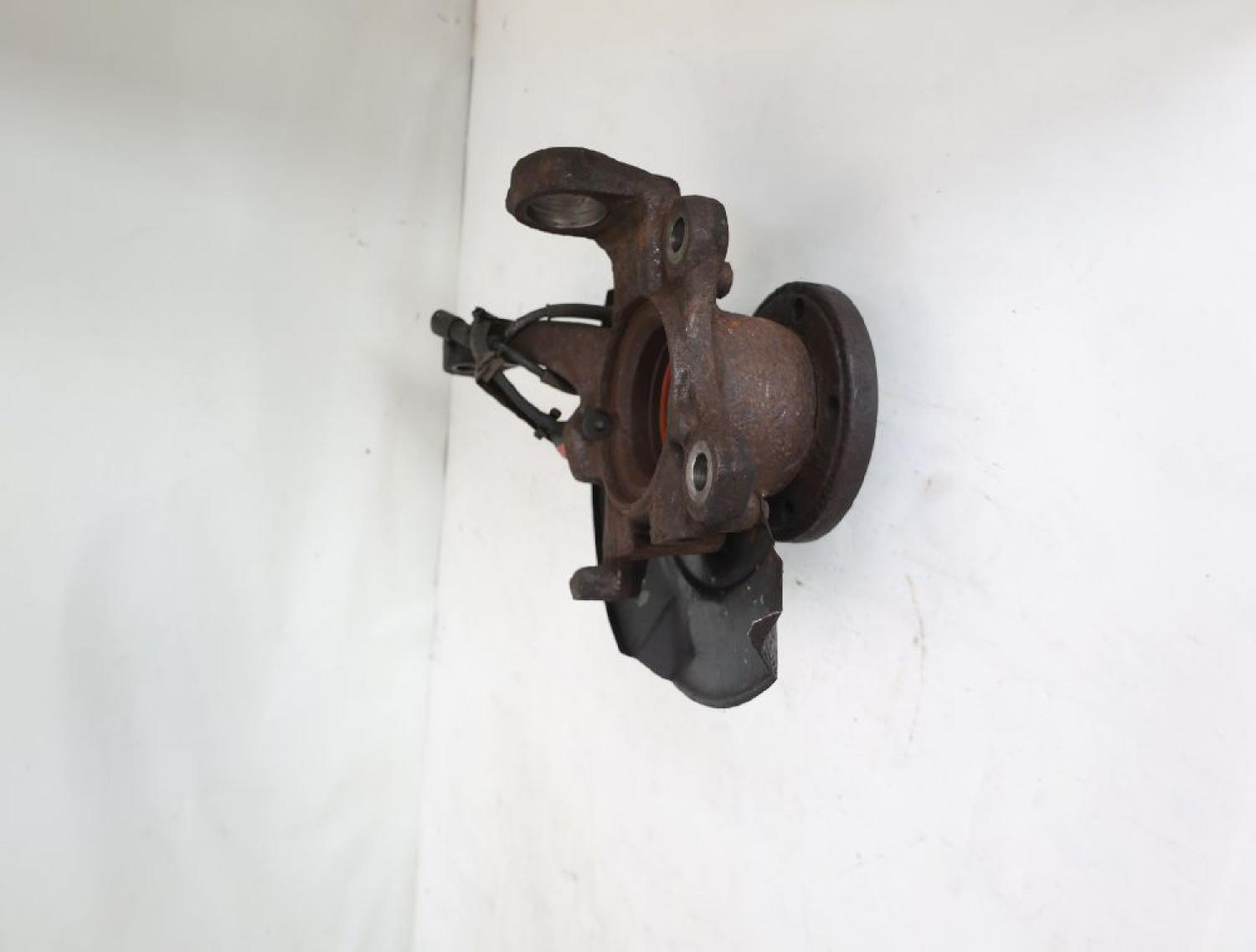 Achsschenkel vorn links 7D0407257A VW T4 Kasten