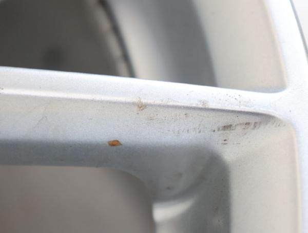 Felge Alu/Leichtmetall vorn rechts 4G9601025R Audi A6 Avant C7