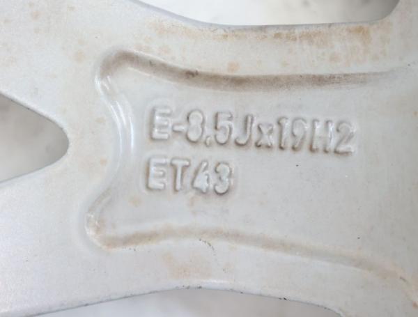 Felge Alu/Leichtmetall vorn links 4G9601025R Audi A6 Avant C7