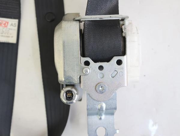 Sicherheitsgurt vorn rechts 7P2350P Nissan PATHFINDER R51