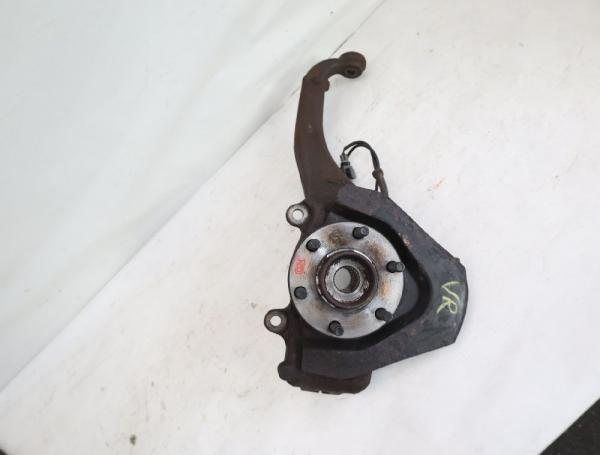 Achsschenkel vorn rechts 400145X00C Nissan PATHFINDER R51