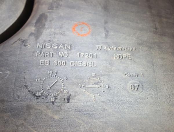 Kraftstofftank 17202EB30A Nissan PATHFINDER R51