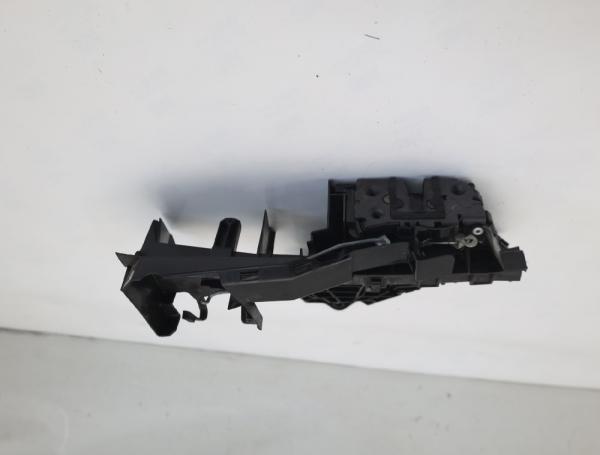 Türschloß vorn links 3M5AR21813ET Ford FOCUS 2 Turnier