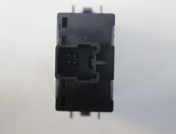 Schalter Sitzheizung 8V4T19K314AB Ford FOCUS 2 Turnier