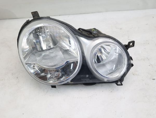 Scheinwerfer rechts 0301190202 VW POLO 4 9N