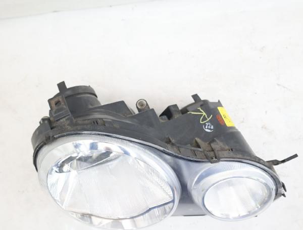 Scheinwerfer rechts 0301190202 VW POLO 4 9N