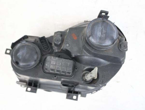 Scheinwerfer rechts 0301190202 VW POLO 4 9N