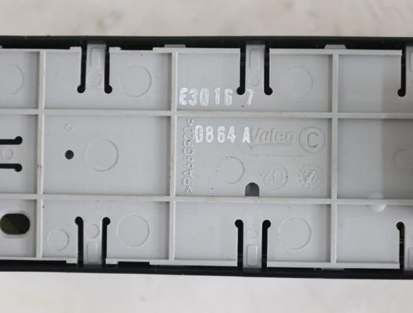 Schalter Fensterheber vorn links 809610017R Renault MEGANE 3 BZ