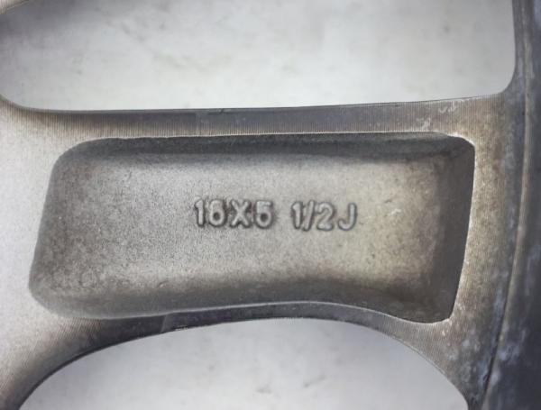 Felge Alu/Leichtmetall hinten rechts 9965445560 Mazda 2 DL