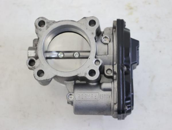 Drosselklappenstutzen DS7G9F991CA Ford KUGA 2 DM2
