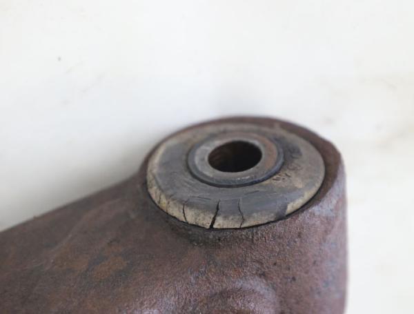 Querlenker vorn rechts 701407048 VW T4 Bus