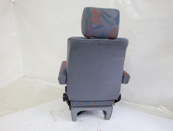 Sitz vorn rechts 701881304 VW T4 Bus