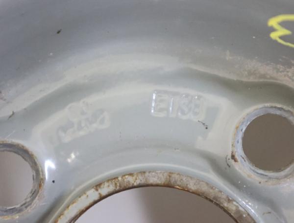 Felge Stahl vorn rechts 357601025Q VW GOLF 2