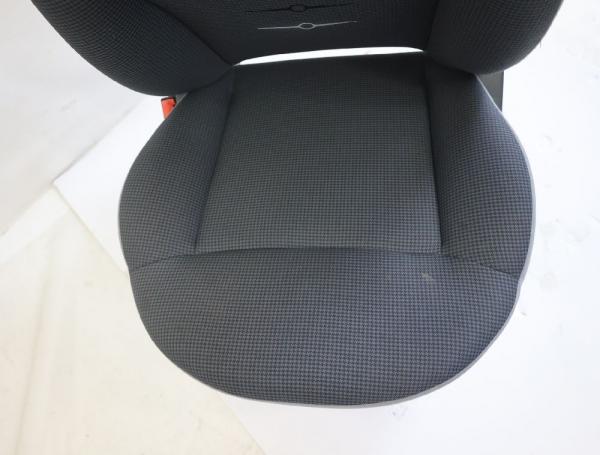 Sitz vorn links 71749254 Fiat 500 312