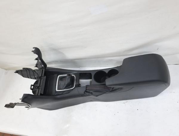 Mittelkonsole BHN184961 Mazda 3 BM