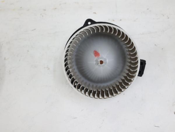 Heizgebläsemotor 8727000701 Mazda 3 BM