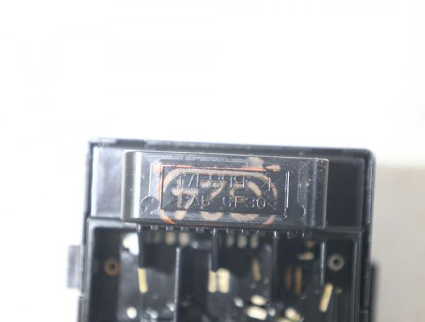 Schalter Scheibenwischer KD4766128 Mazda 3 BM