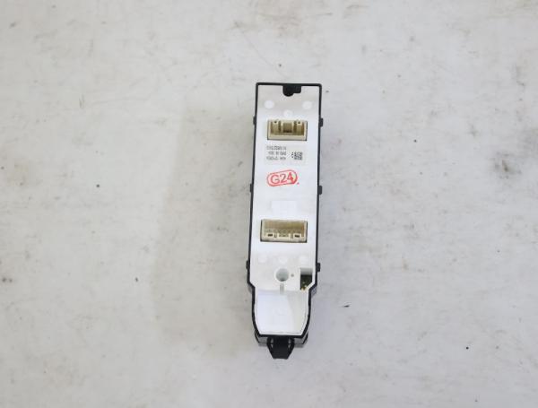 Schalter Fensterheber vorn links 5AB217EA03 Mazda 3 BM