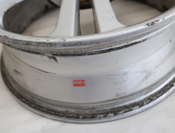 Felge Alu/Leichtmetall vorn links MN100368 Mitsubishi LANCER 7 KOMBI CS