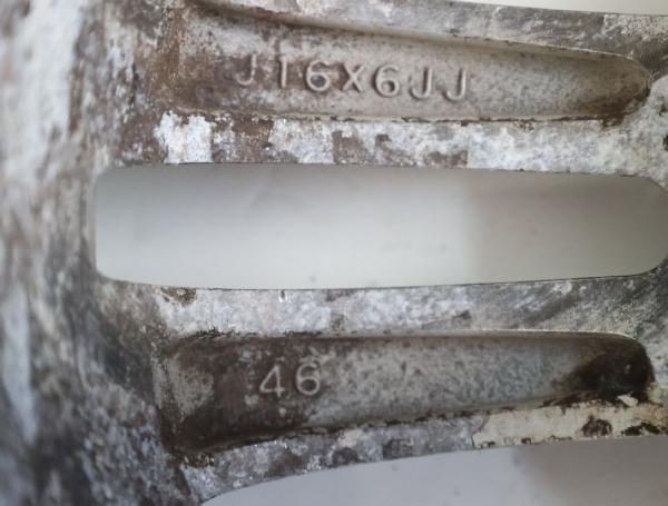 Felge Alu/Leichtmetall vorn links MN100368 Mitsubishi LANCER 7 KOMBI CS