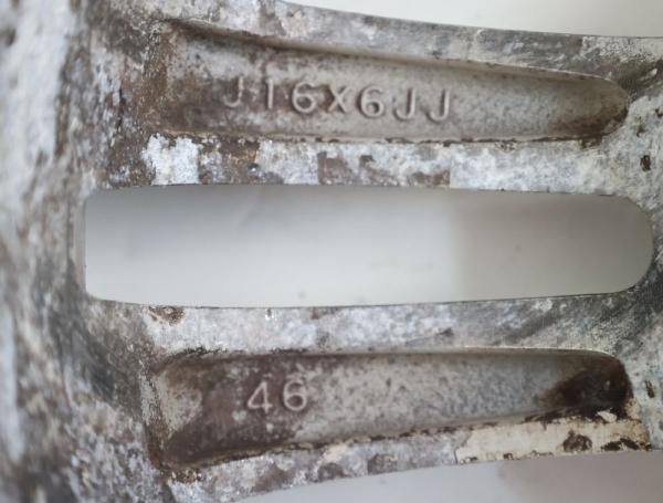 Felge Alu/Leichtmetall hinten links MN100368 Mitsubishi LANCER 7 KOMBI CS