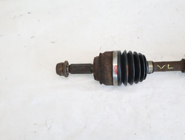 Antriebswelle vorn links MR953745 Mitsubishi LANCER 7 KOMBI CS